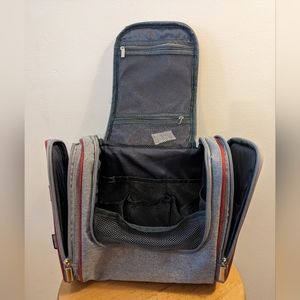 Large toiletry and makeup travel bag